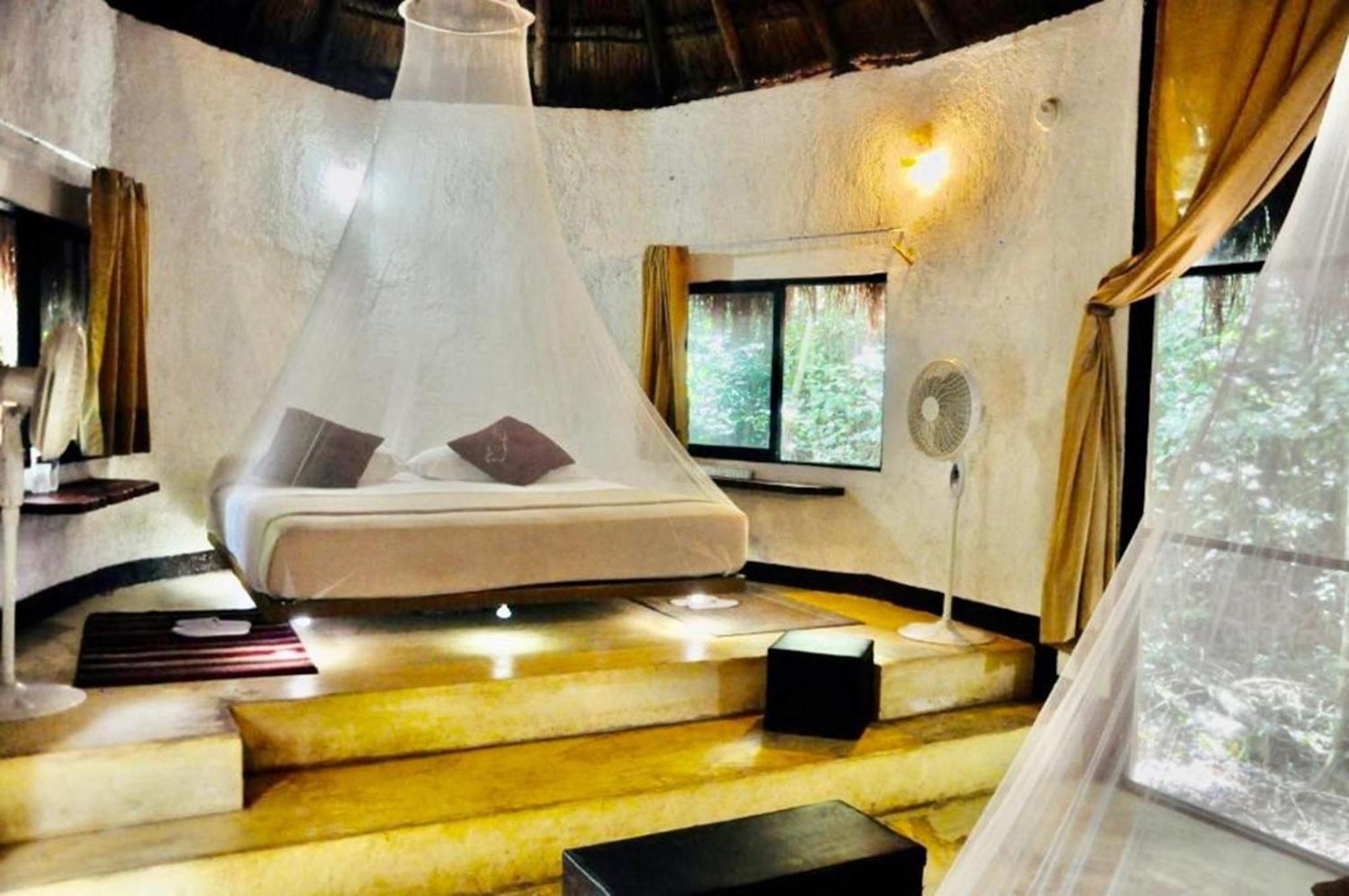 Jolie Jungle Eco Hotel (Adults Only) Leona Vicario Bagian luar foto